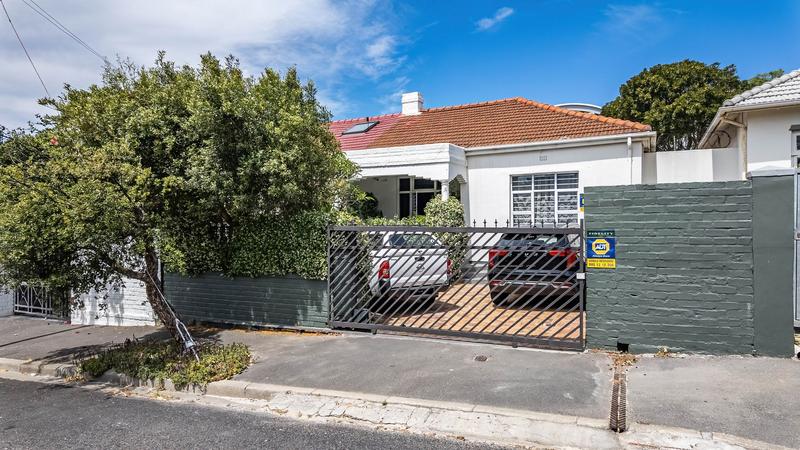 2 Bedroom Property for Sale in Woodstock Upper Western Cape